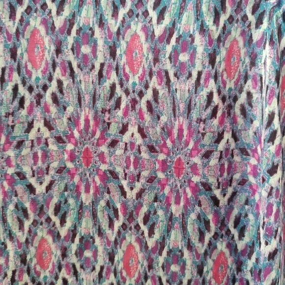 H&M - Sheer buttoned down, collard tank top with stained glass pattern. Size- 14 - Picture 4 of 8